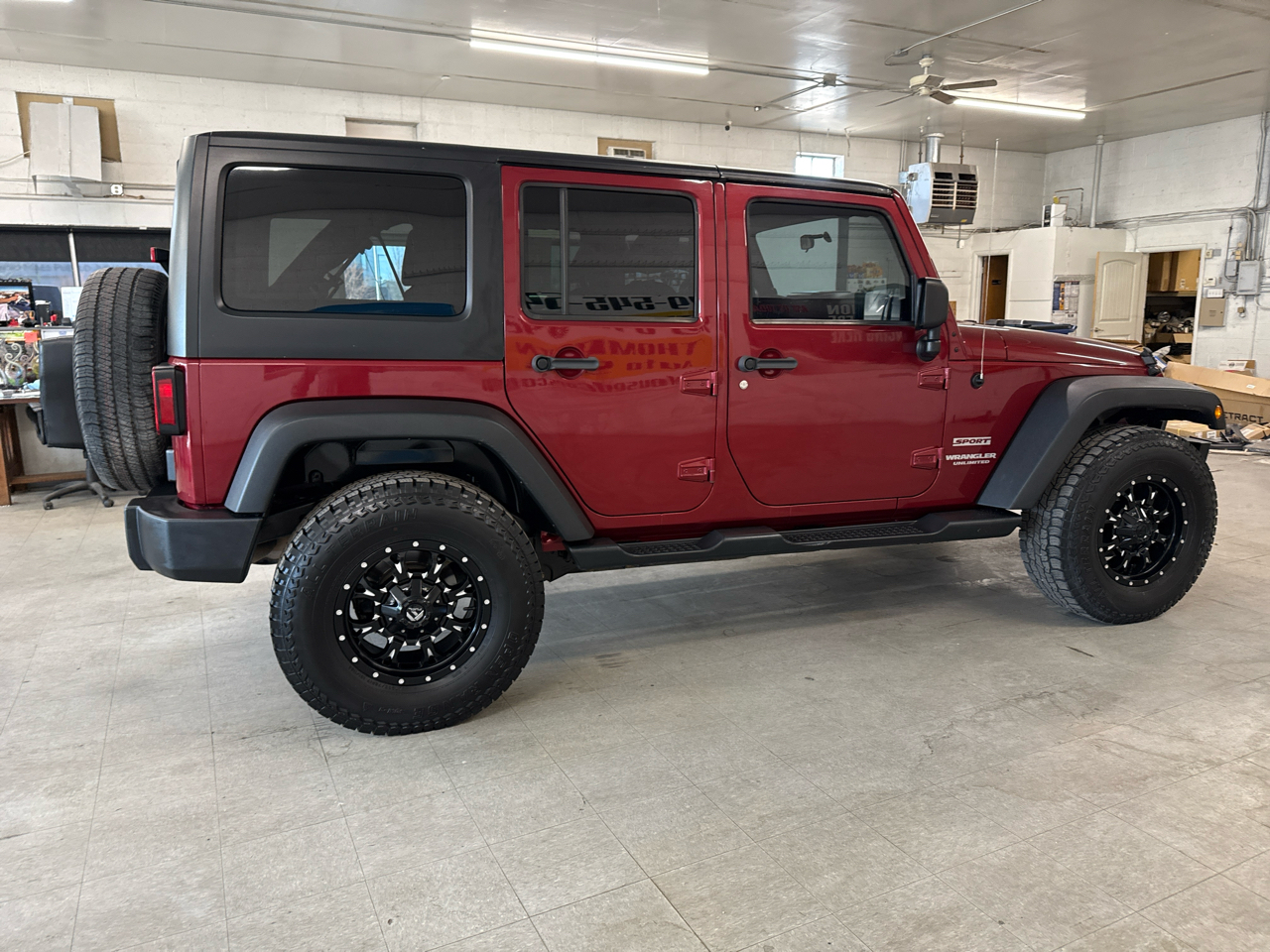 Jeep Wrangler Unlimited Sport 4WD 2012
