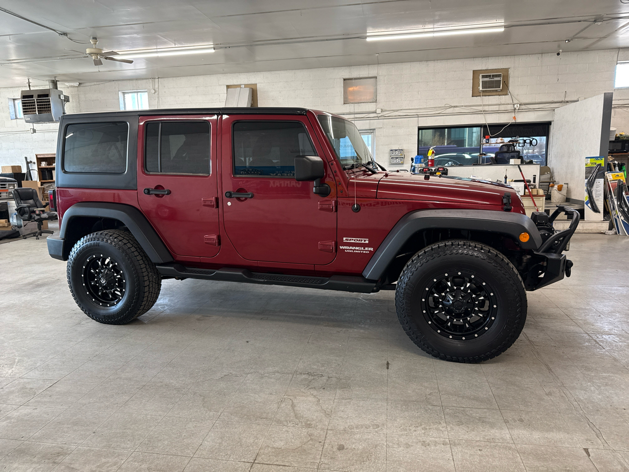 Jeep Wrangler Unlimited Sport 4WD 2012