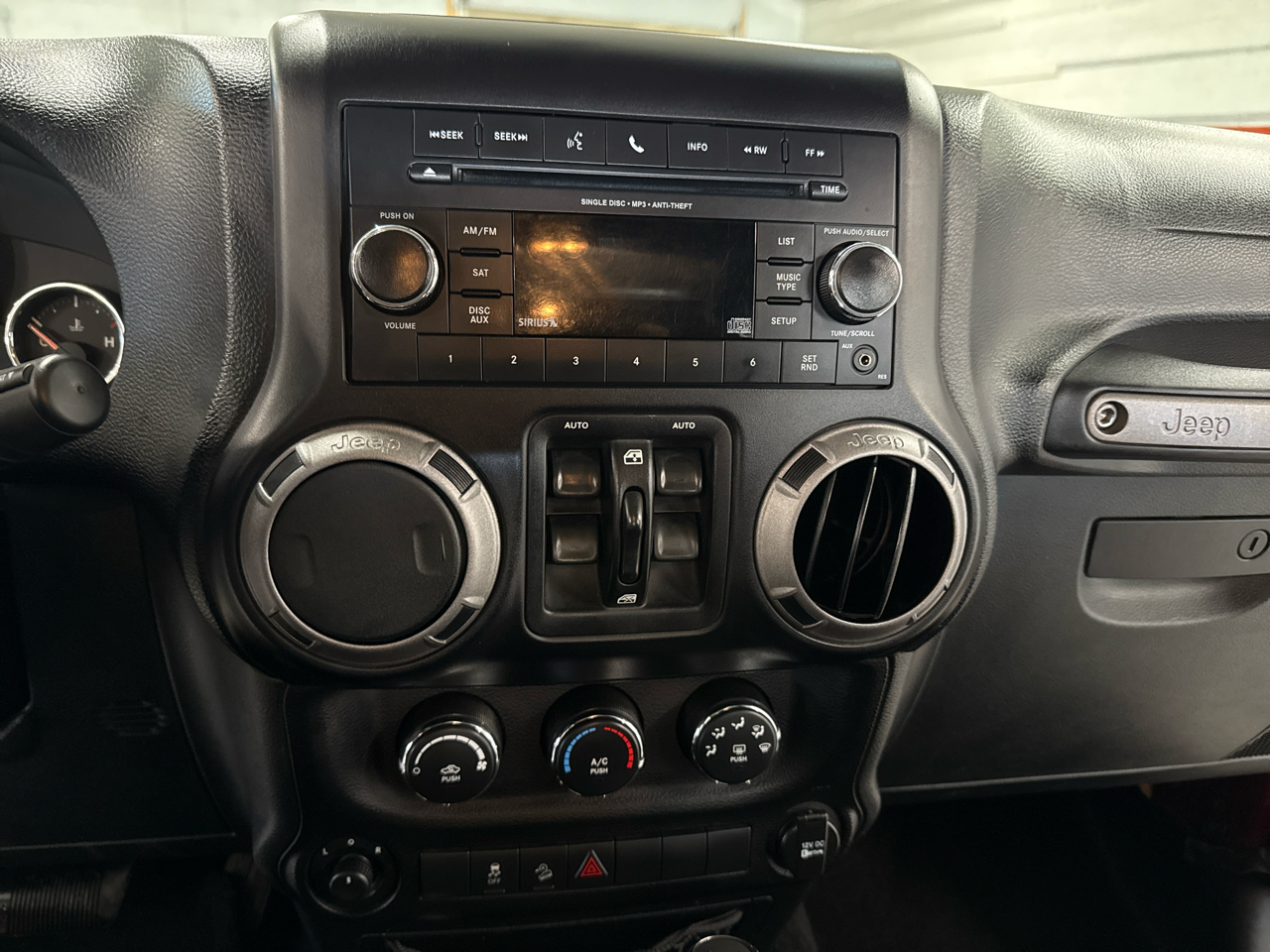 Jeep Wrangler Unlimited Sport 4WD 2012