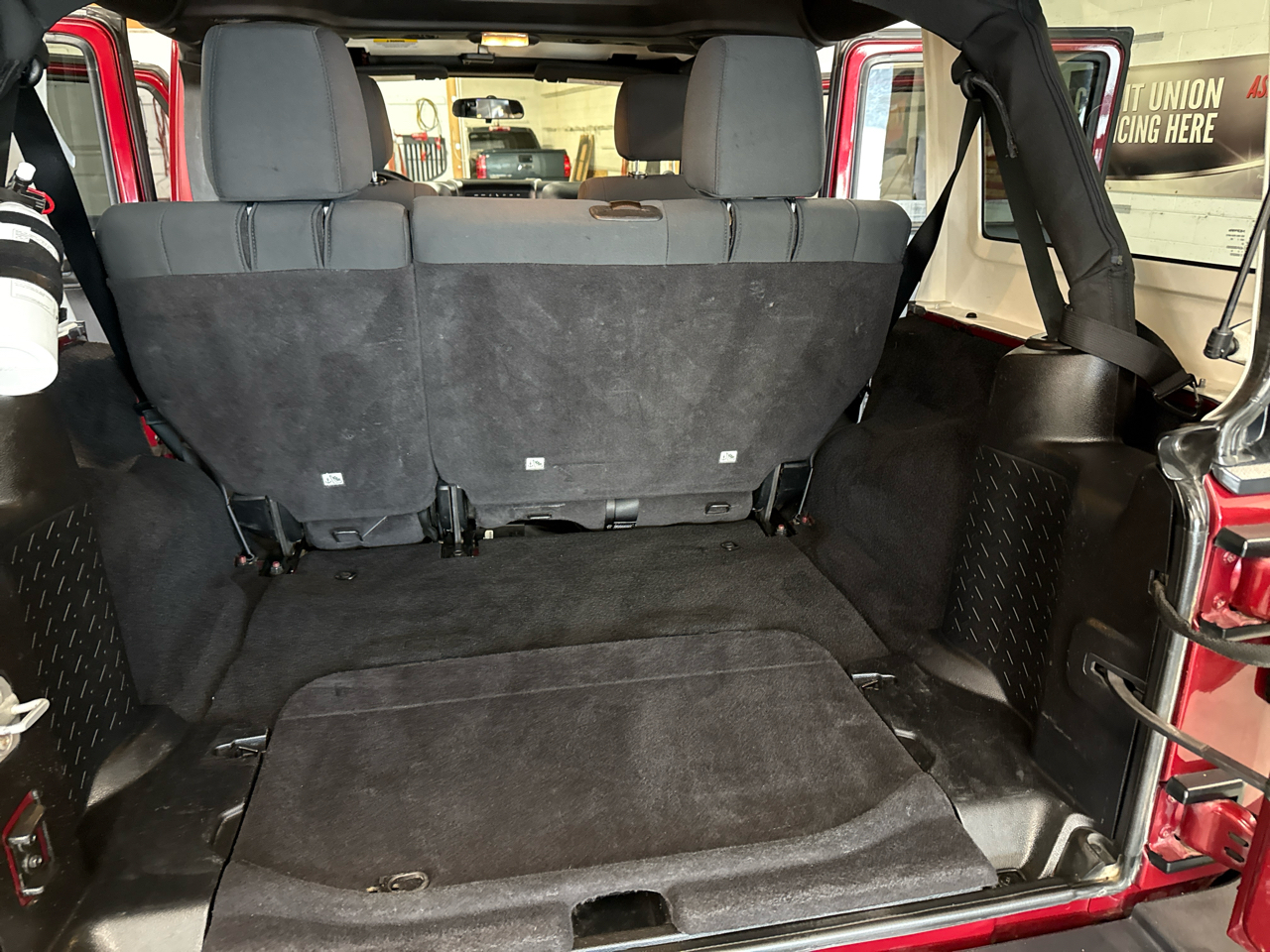 Jeep Wrangler Unlimited Sport 4WD 2012