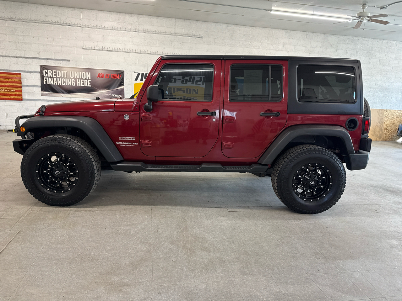 Jeep Wrangler Unlimited Sport 4WD 2012