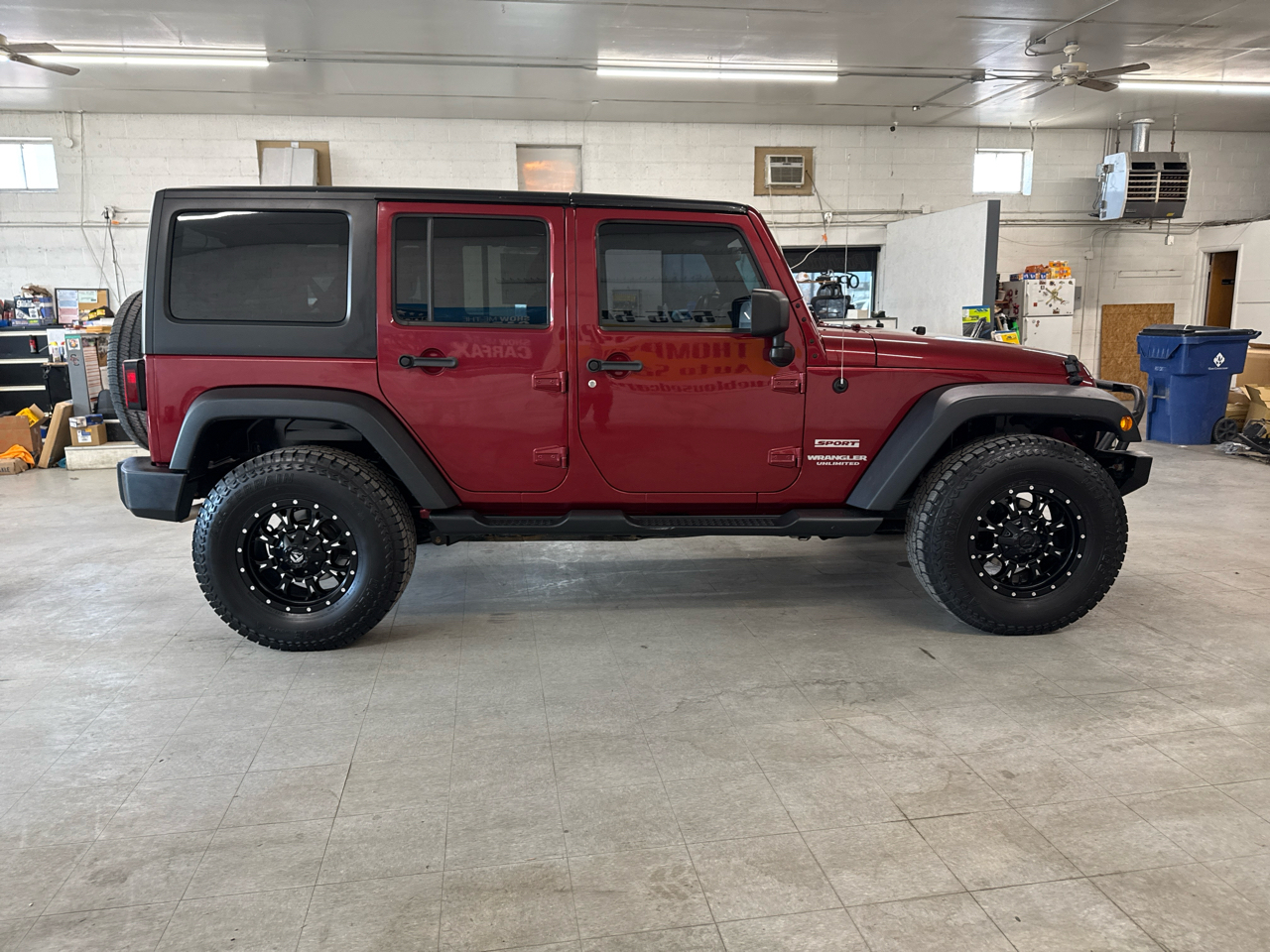 Jeep Wrangler Unlimited Sport 4WD 2012