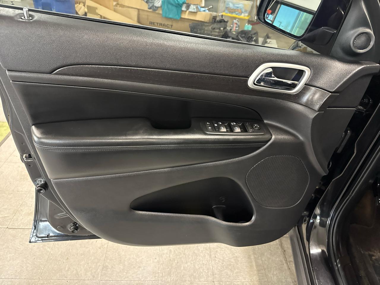 Jeep Grand Cherokee Altitude 4x4 2015