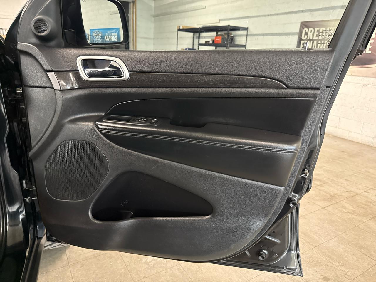 Jeep Grand Cherokee Altitude 4x4 2015