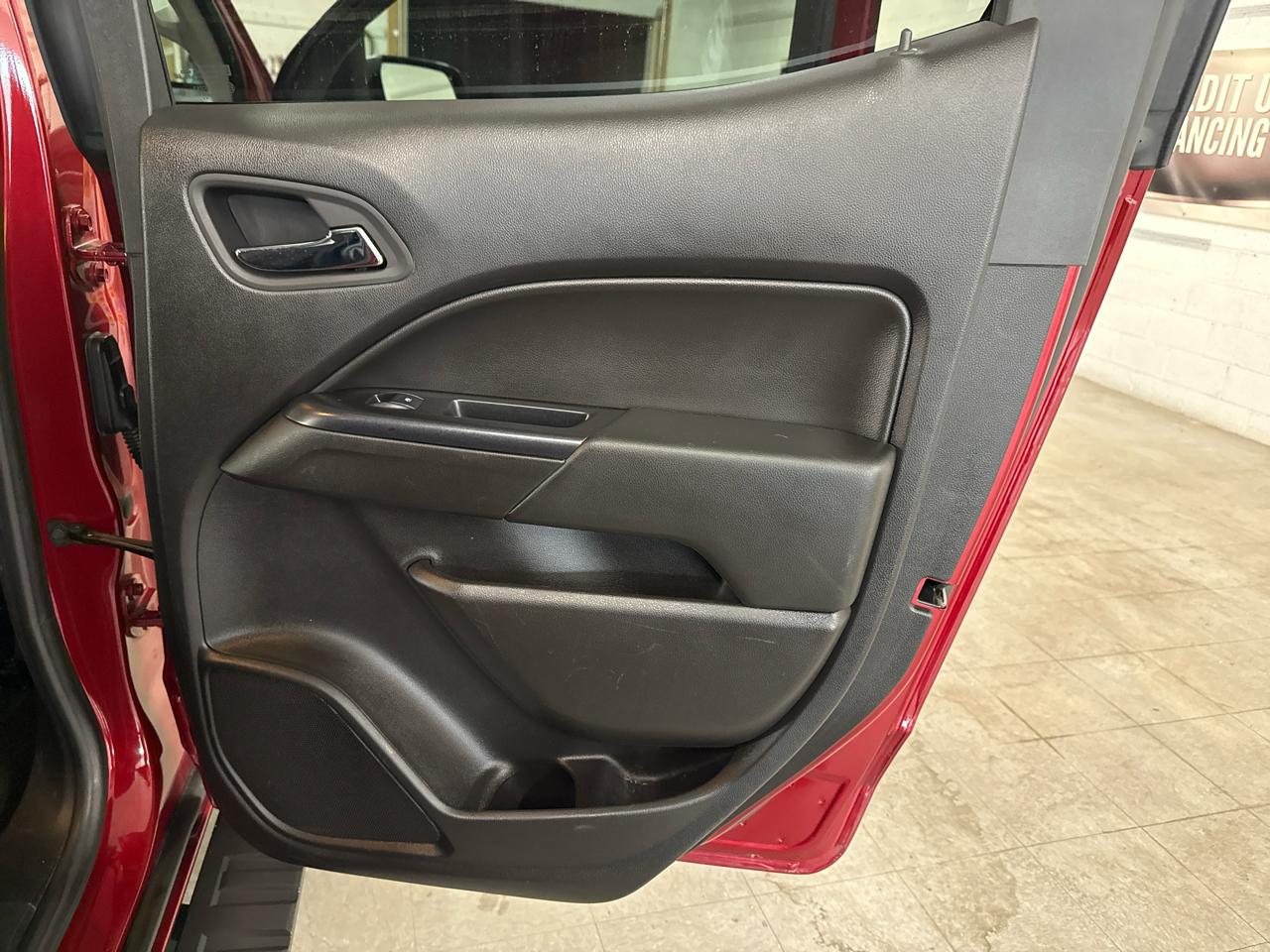 Chevrolet Colorado LT Crew Cab 4WD Short Box 2017