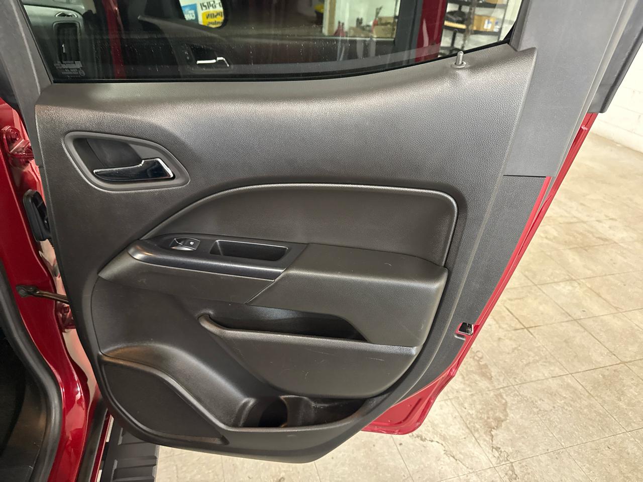 Chevrolet Colorado LT Crew Cab 4WD Short Box 2017