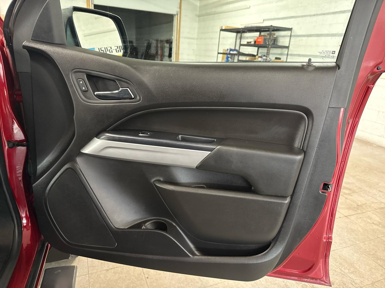 Chevrolet Colorado LT Crew Cab 4WD Short Box 2017