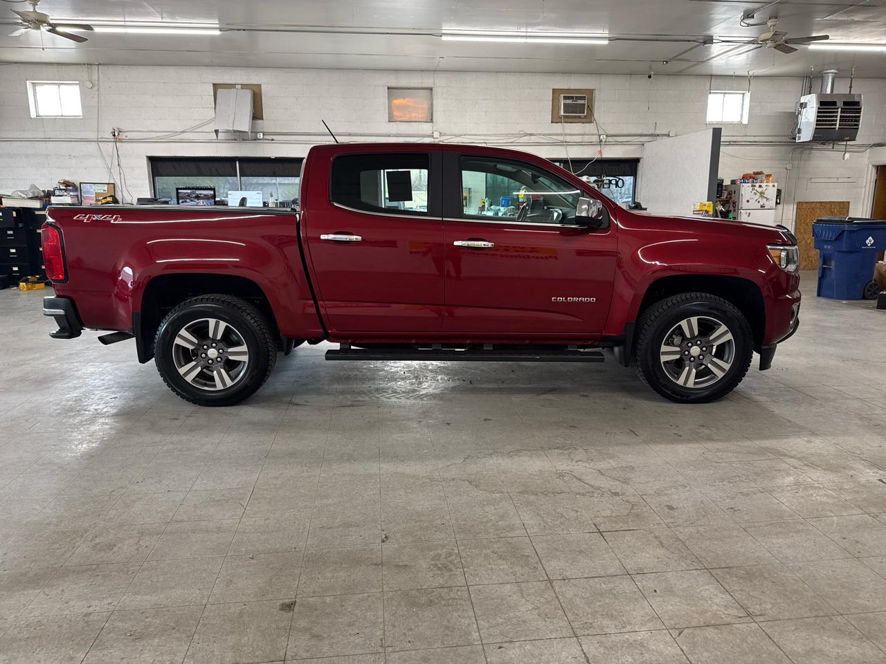 Chevrolet Colorado LT Crew Cab 4WD Short Box 2017