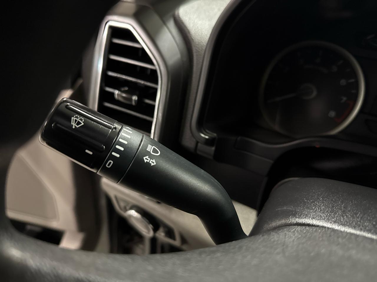 Ford F-150 XLT SuperCrew 4WD 2018