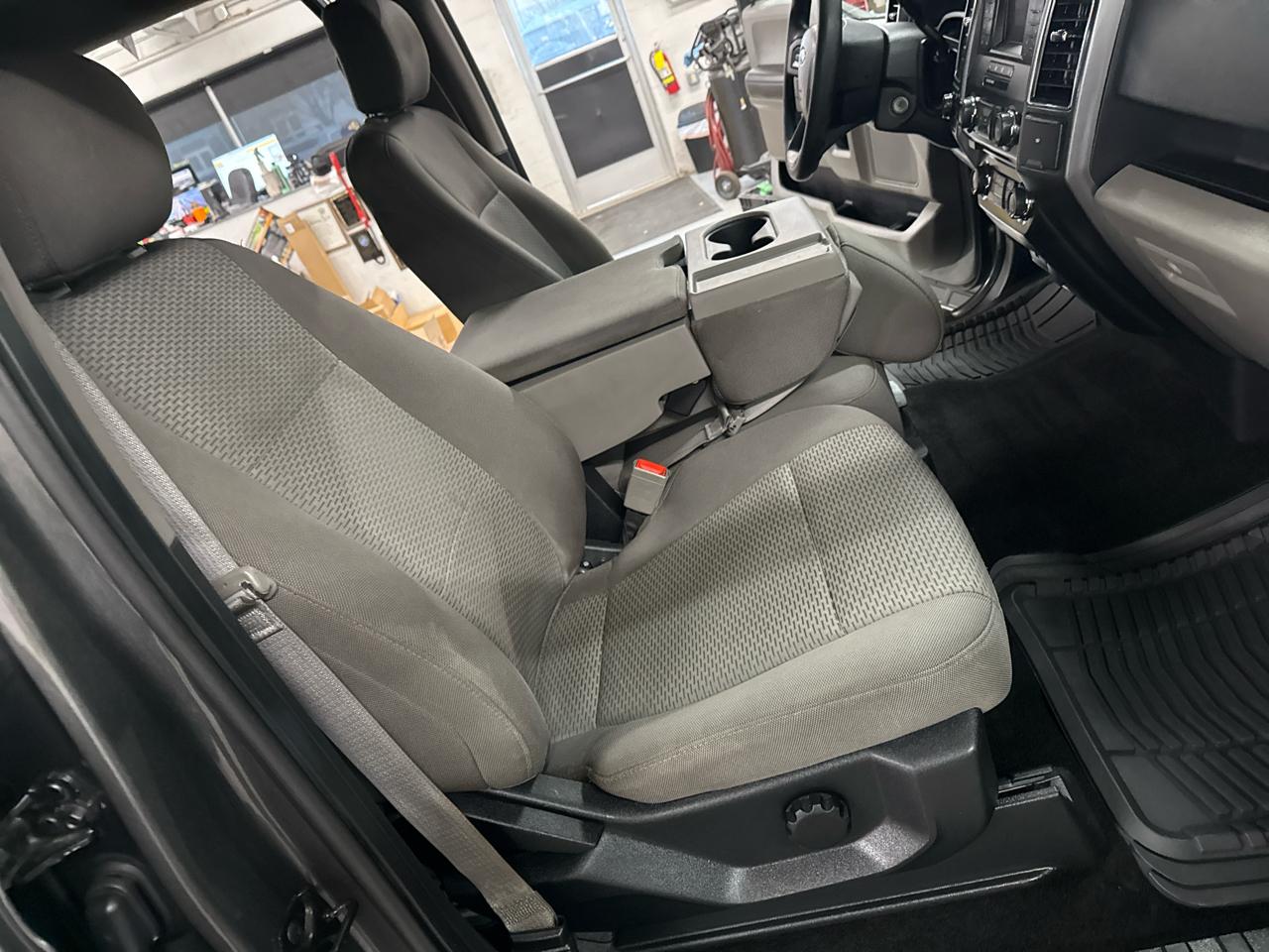 Ford F-150 XLT SuperCrew 4WD 2018