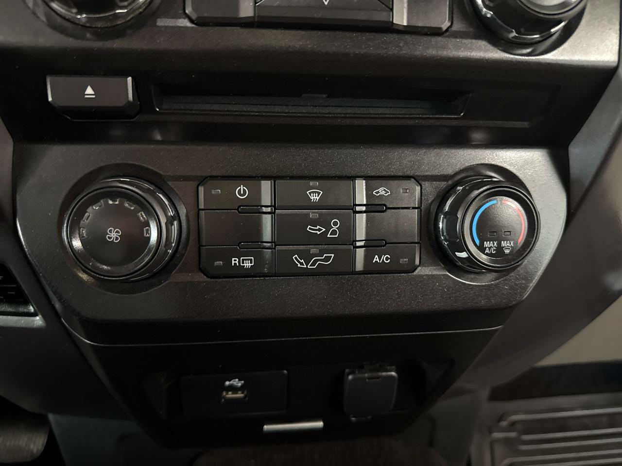 Ford F-150 XLT SuperCab 4WD 2018