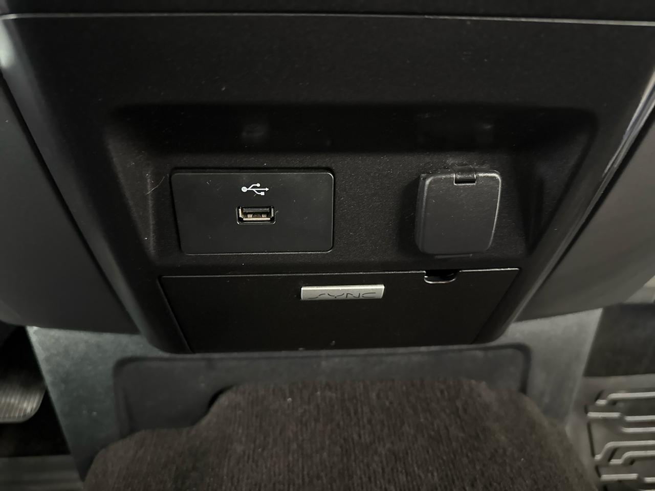 Ford F-150 XLT SuperCab 4WD 2018