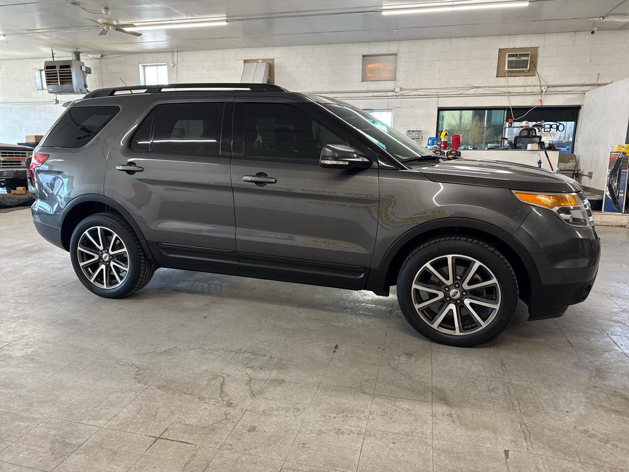 Ford Explorer XLT 4WD 2015