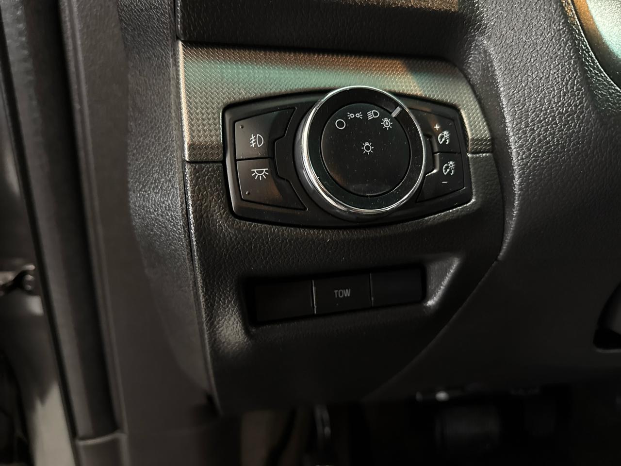 Ford Explorer XLT 4WD 2015