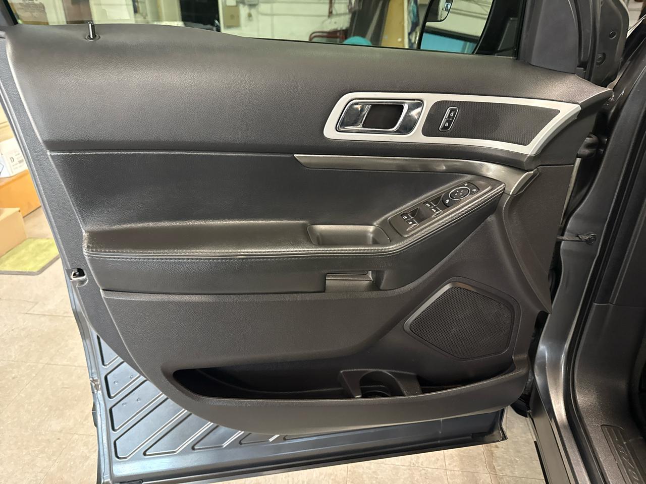 Ford Explorer XLT 4WD 2015