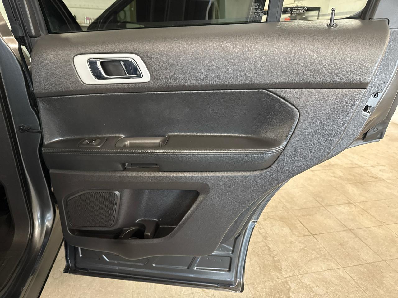 Ford Explorer XLT 4WD 2015