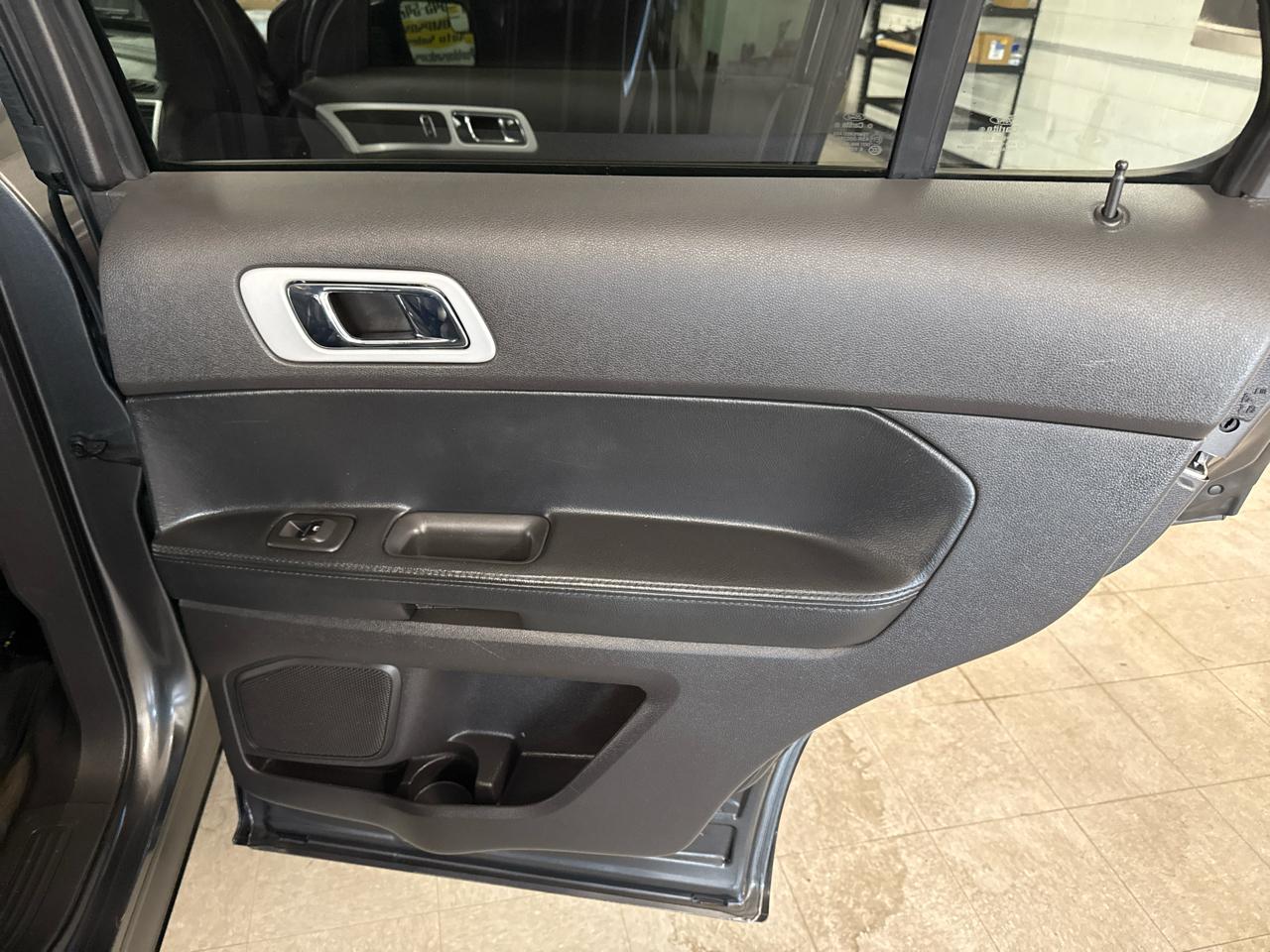 Ford Explorer XLT 4WD 2015