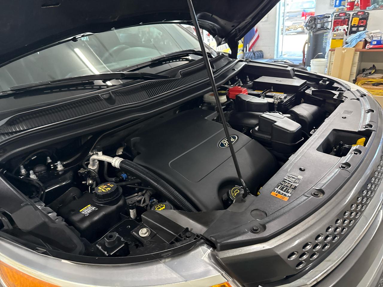 Ford Explorer XLT 4WD 2015