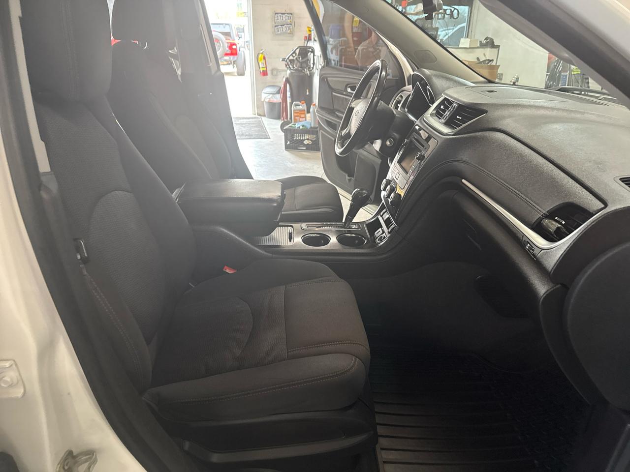 Chevrolet Traverse LT AWD 2015