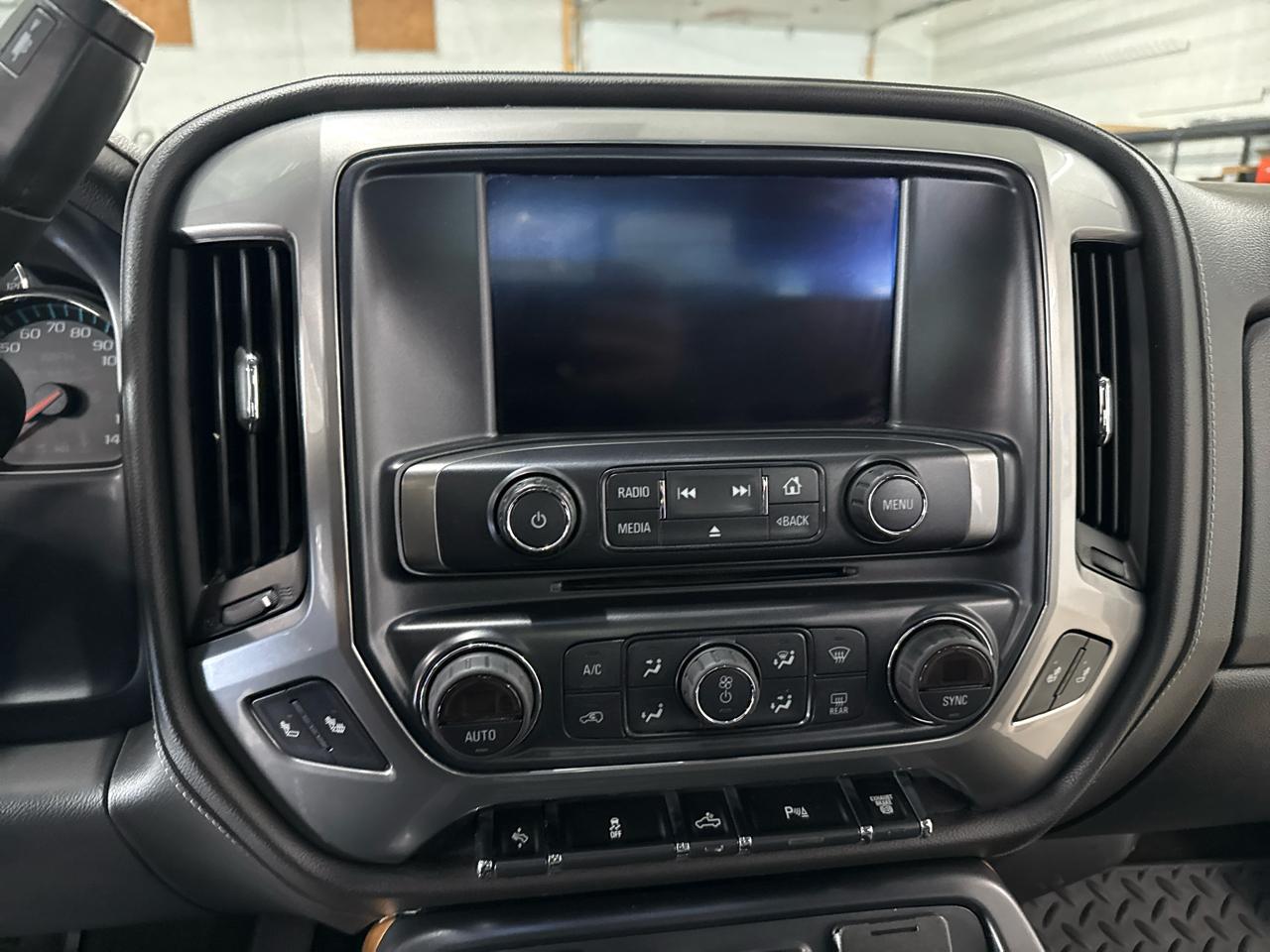 Chevrolet Silverado 2500HD LTZ Crew Cab Long Box 4WD 2015