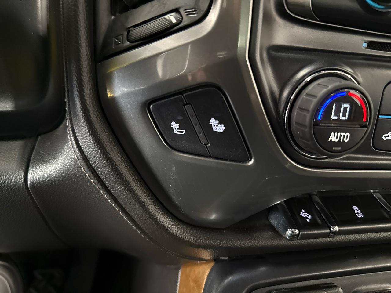 Chevrolet Silverado 2500HD LTZ Crew Cab Long Box 4WD 2015