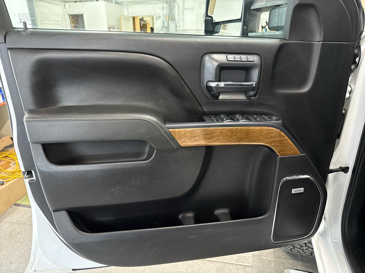 Chevrolet Silverado 2500HD LTZ Crew Cab Long Box 4WD 2015