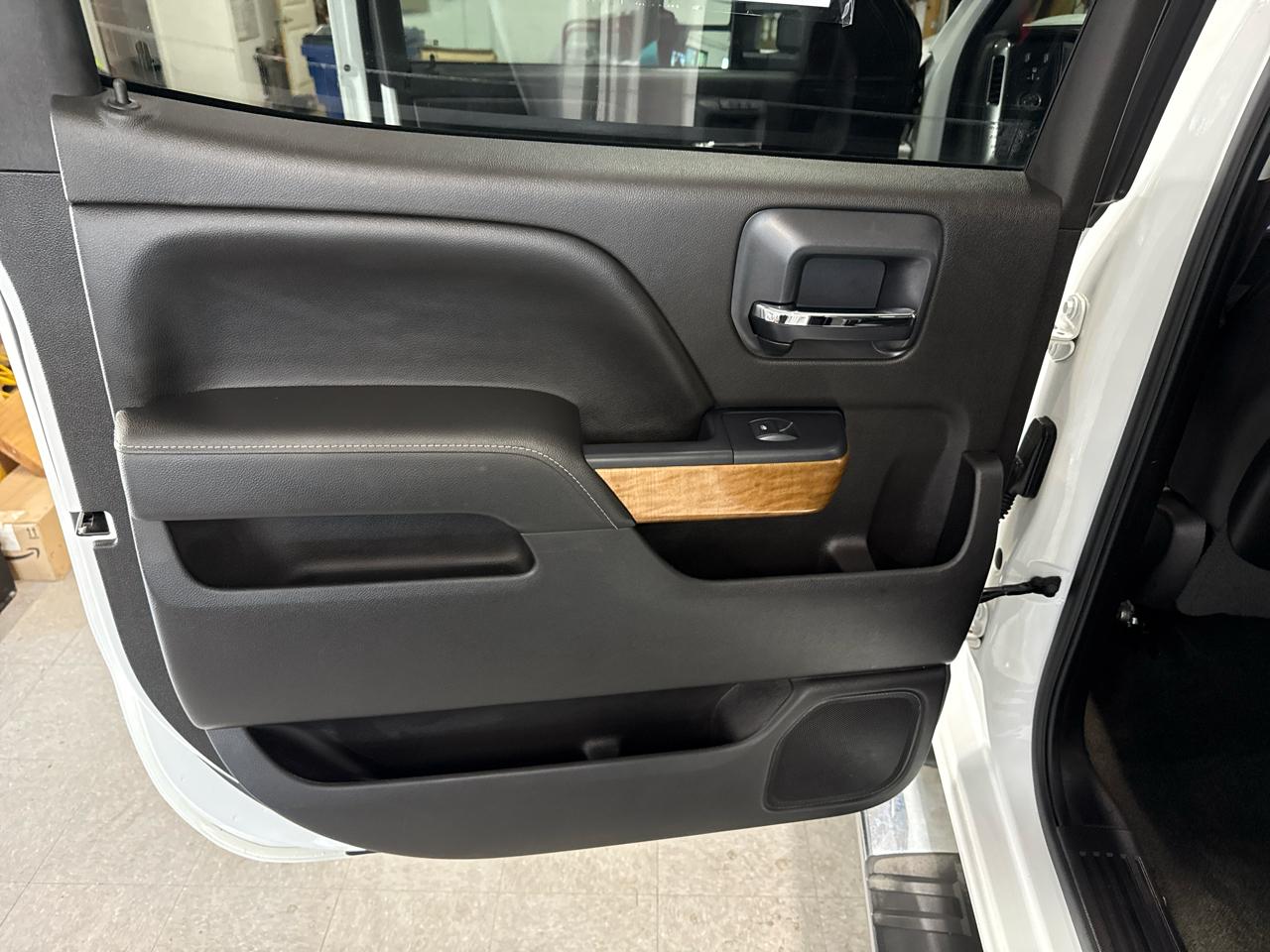 Chevrolet Silverado 2500HD LTZ Crew Cab Long Box 4WD 2015