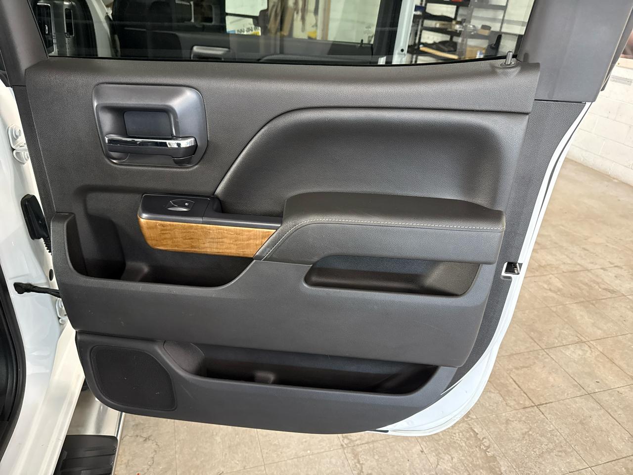 Chevrolet Silverado 2500HD LTZ Crew Cab Long Box 4WD 2015