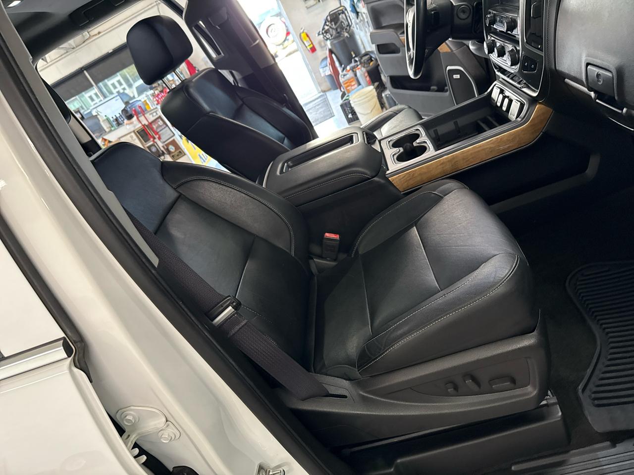 Chevrolet Silverado 2500HD LTZ Crew Cab Long Box 4WD 2015