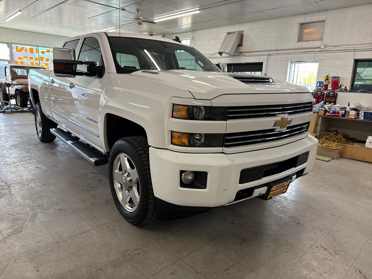 Chevrolet Silverado 2500HD LTZ Crew Cab Long Box 4WD 2015