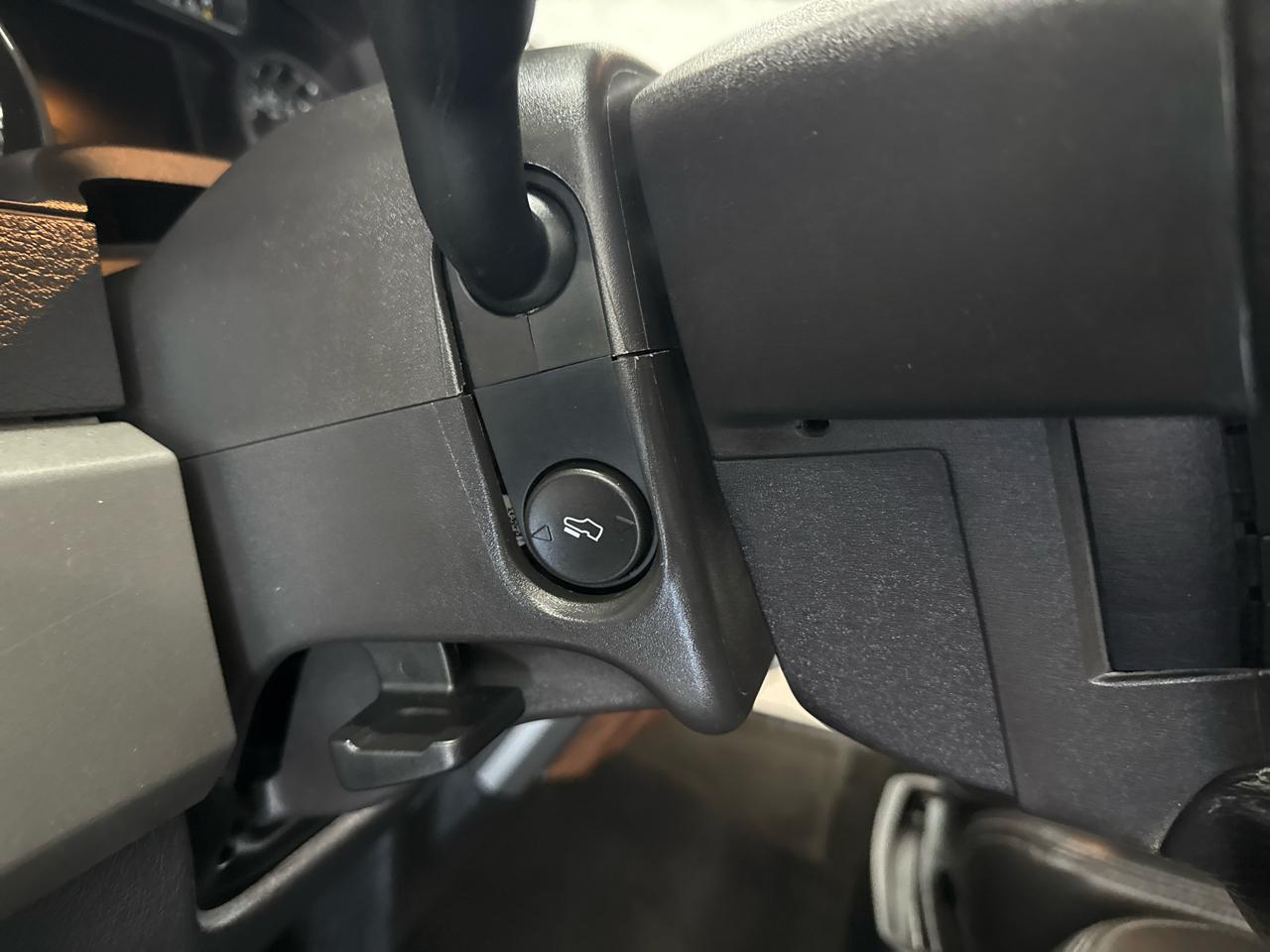 Ford F-150 Lariat SuperCrew 4WD 2013