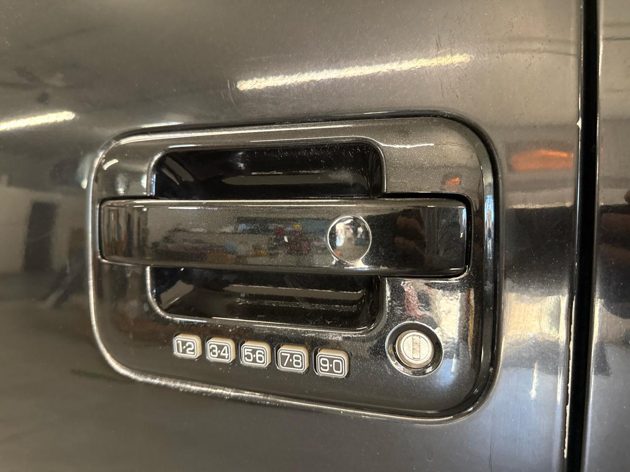 Ford F-150 Lariat SuperCrew 4WD 2013