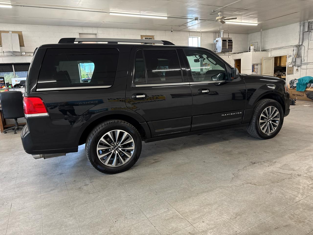 Lincoln Navigator 4WD 2015