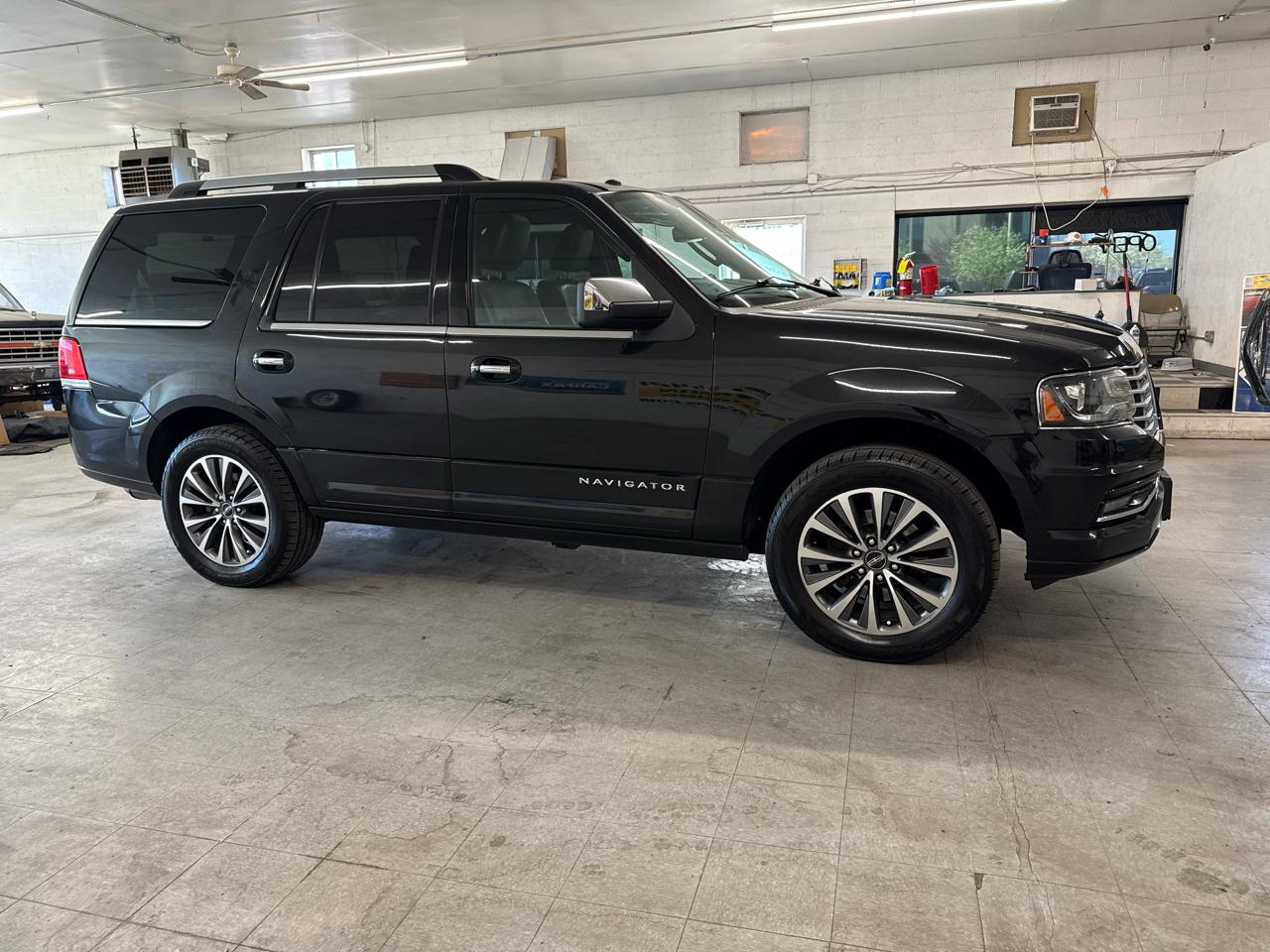 Lincoln Navigator 4WD 2015