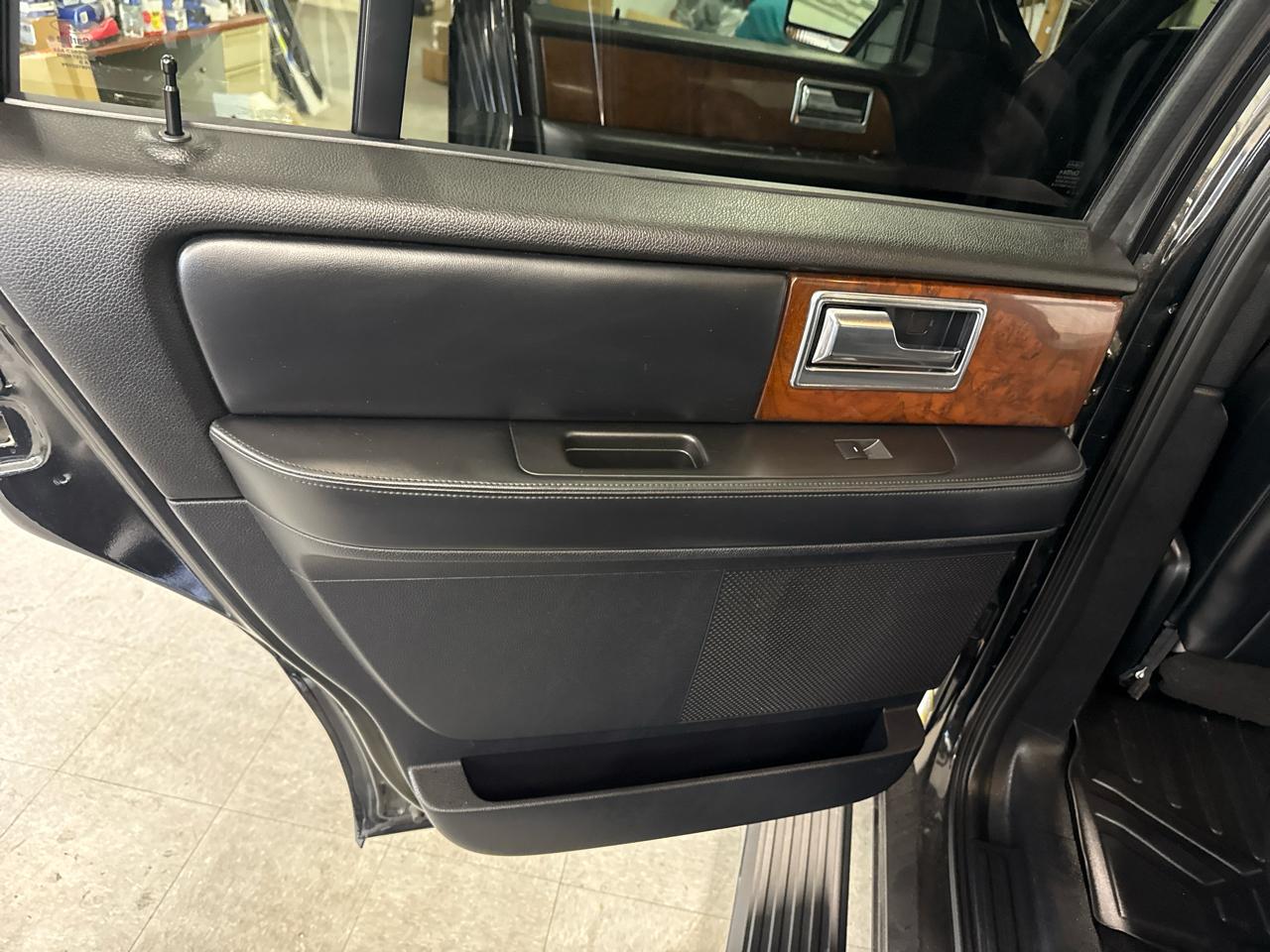 Lincoln Navigator 4WD 2015