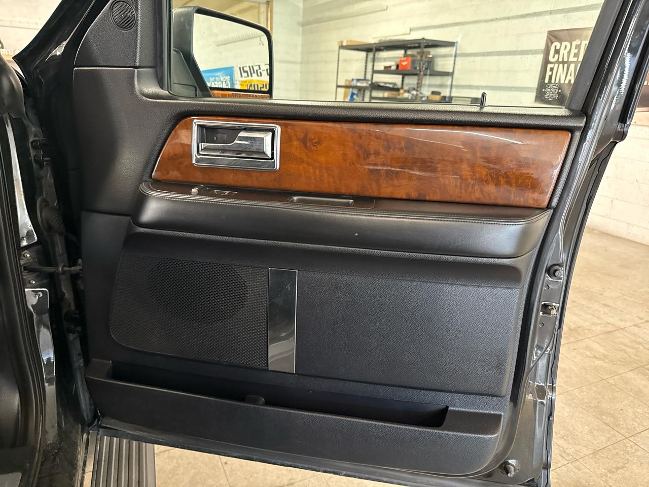 Lincoln Navigator 4WD 2015