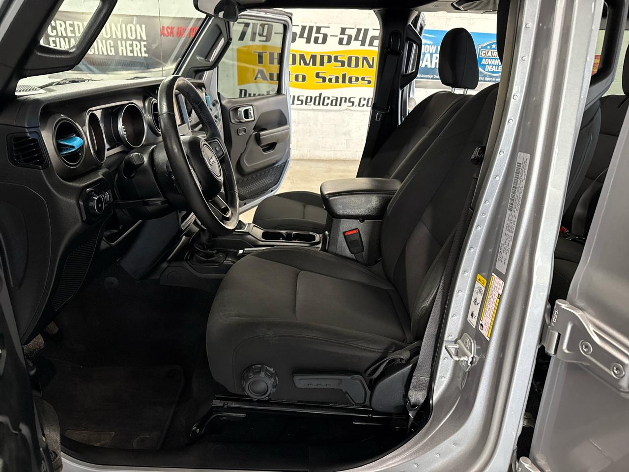 Jeep Wrangler Unlimited Sport 2018