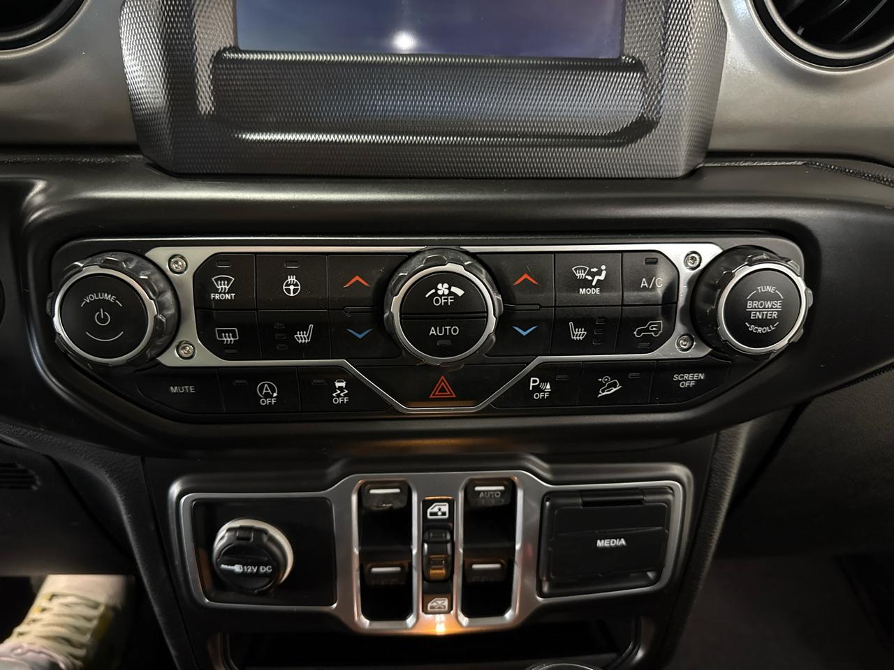 Jeep Wrangler Unlimited Sport 2018