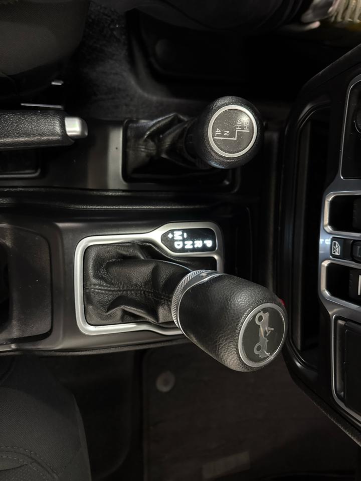 Jeep Wrangler Unlimited Sport 2018