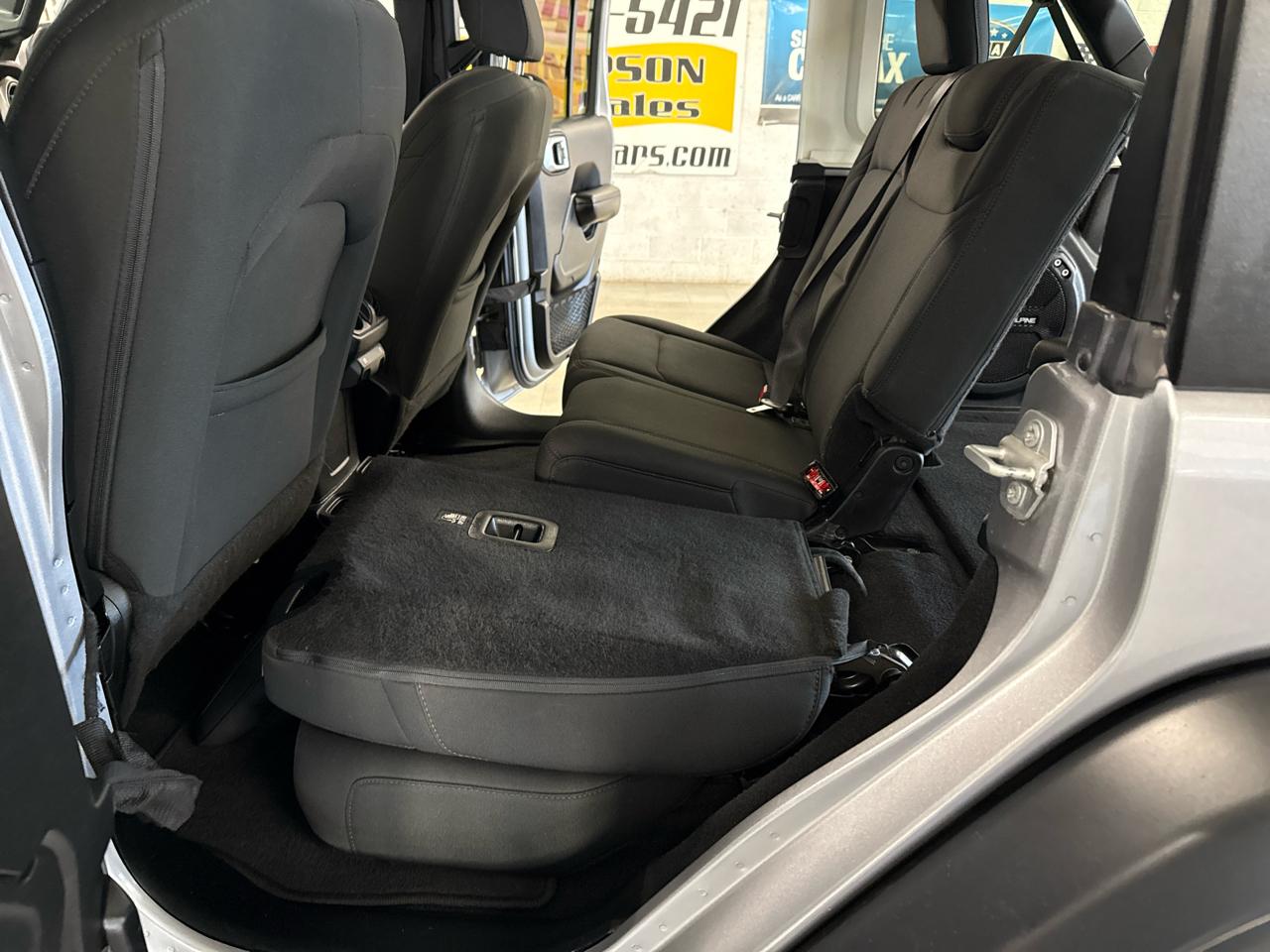 Jeep Wrangler Unlimited Sport 2018