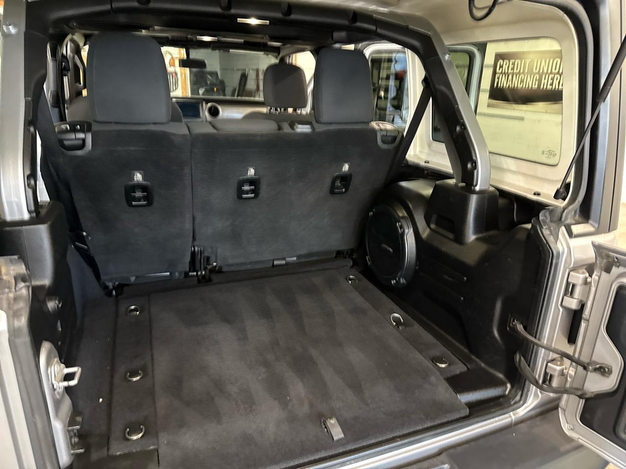 Jeep Wrangler Unlimited Sport 2018