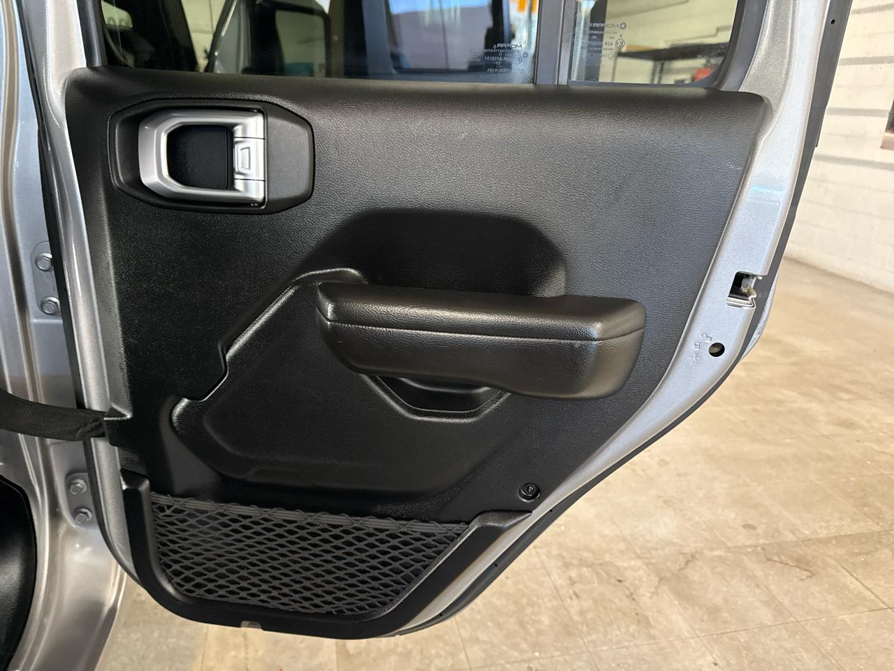 Jeep Wrangler Unlimited Sport 2018