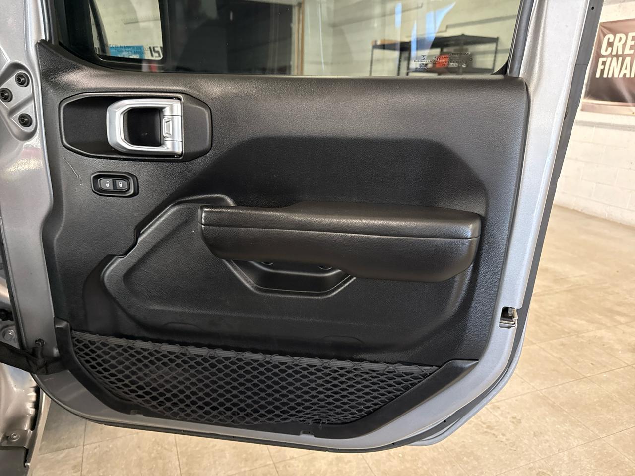 Jeep Wrangler Unlimited Sport 2018