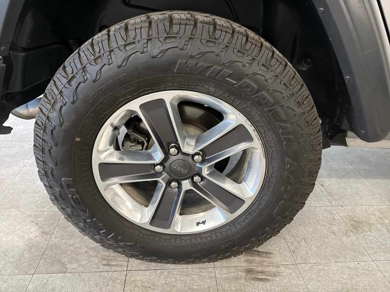 Jeep Wrangler Unlimited Sport 2018