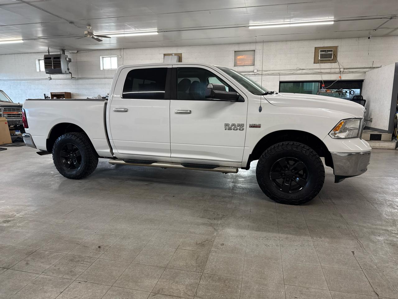 RAM 1500 SLT Crew Cab 4WD 2013
