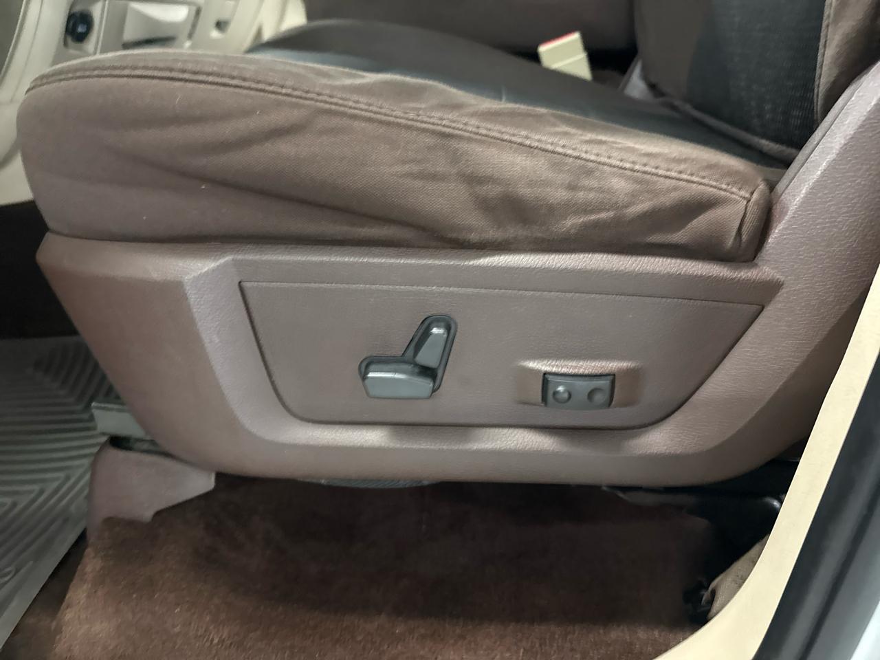 RAM 1500 SLT Crew Cab 4WD 2013