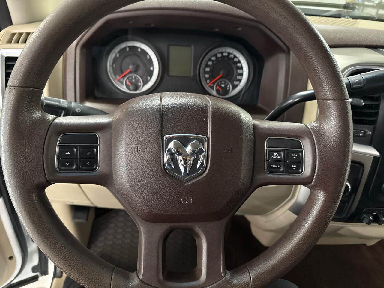 RAM 1500 SLT Crew Cab 4WD 2013