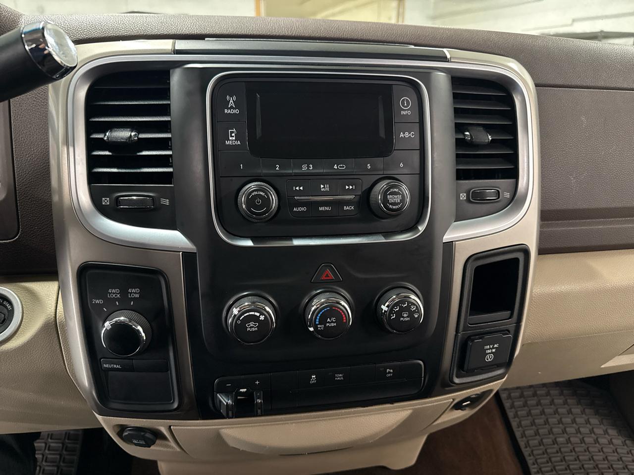 RAM 1500 SLT Crew Cab 4WD 2013
