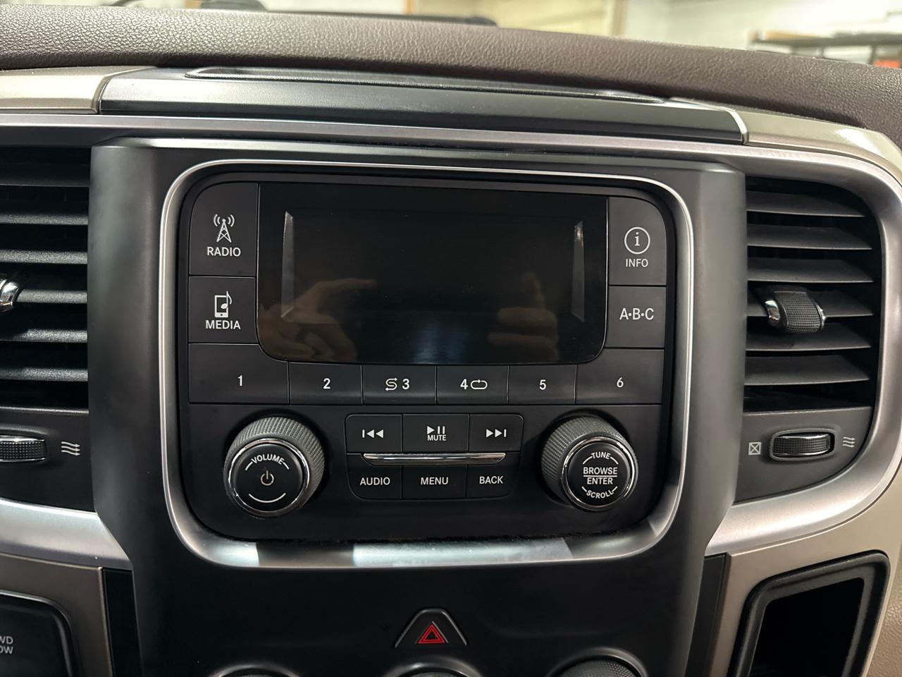 RAM 1500 SLT Crew Cab 4WD 2013