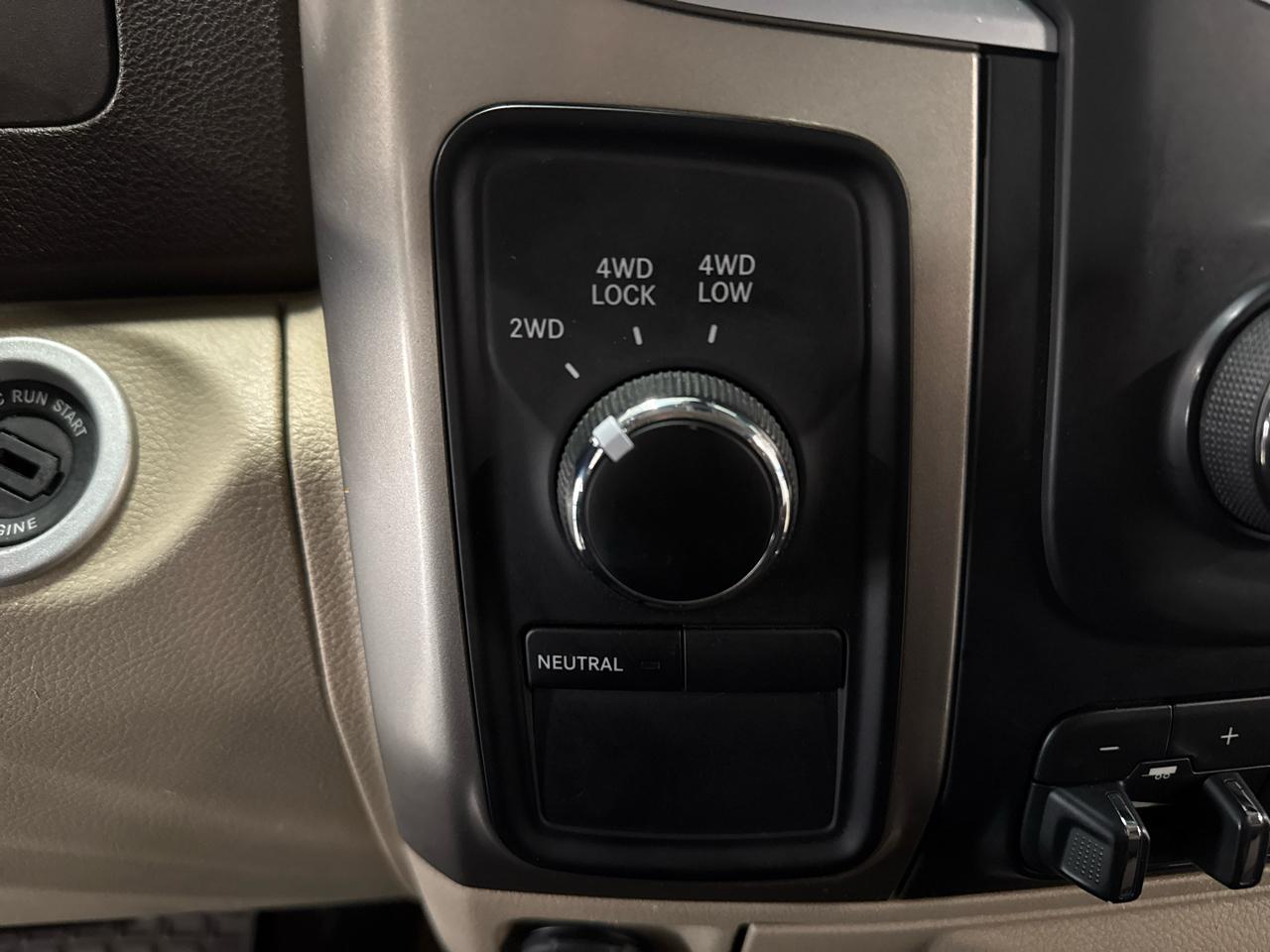 RAM 1500 SLT Crew Cab 4WD 2013